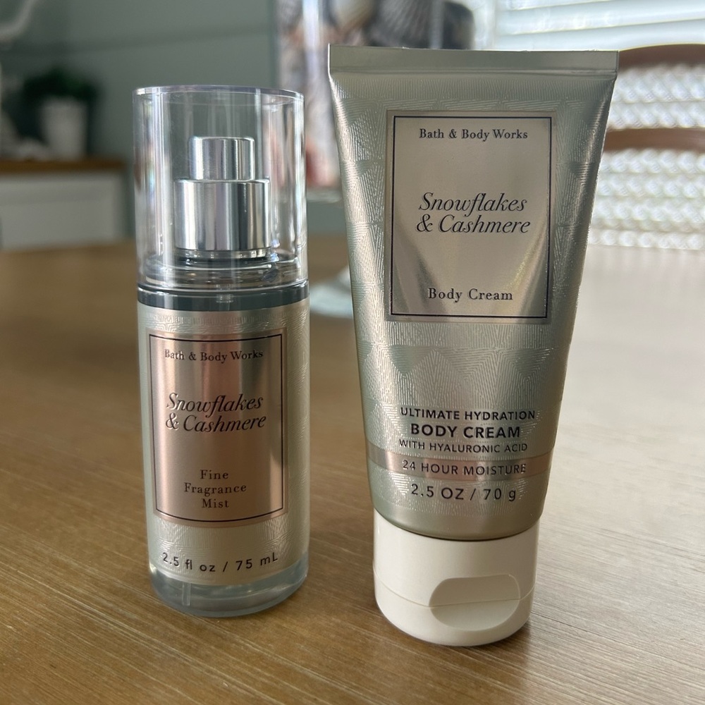 Bath & Body Works Snowflakes & Cashmere